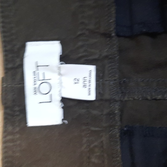 LOFT Ann Style Brown Capri Pants Size 12 with button accented pockets - Picture 2 of 6